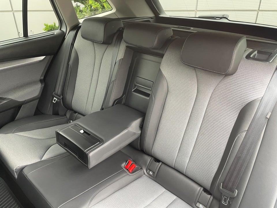 Skoda Enyaq 60 iV Premium 5d