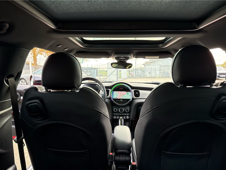 MINI Cooper SE Classic Trim 3d