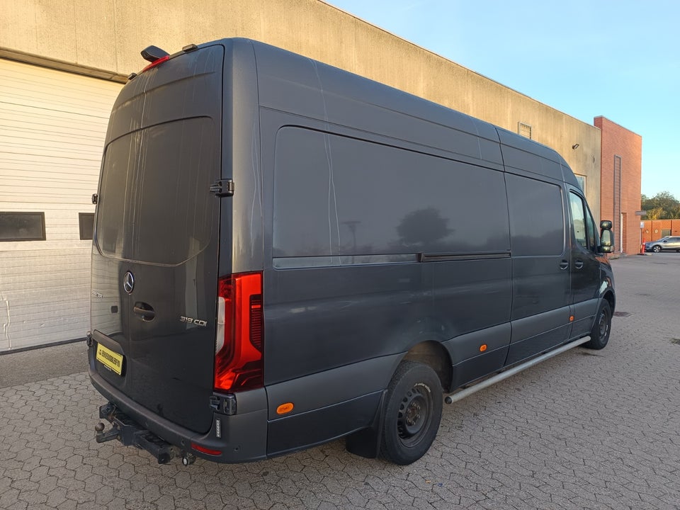 Mercedes Sprinter 319 2,0 CDi A3 Kassevogn aut. RWD