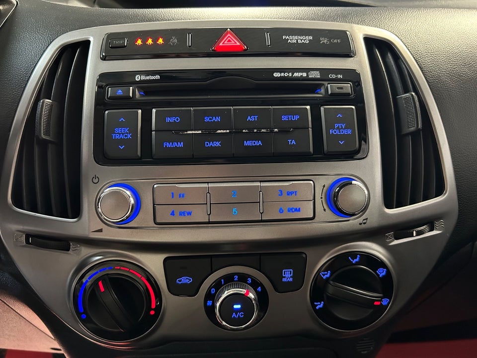 Hyundai i20 1,25 Classic XTR 5d