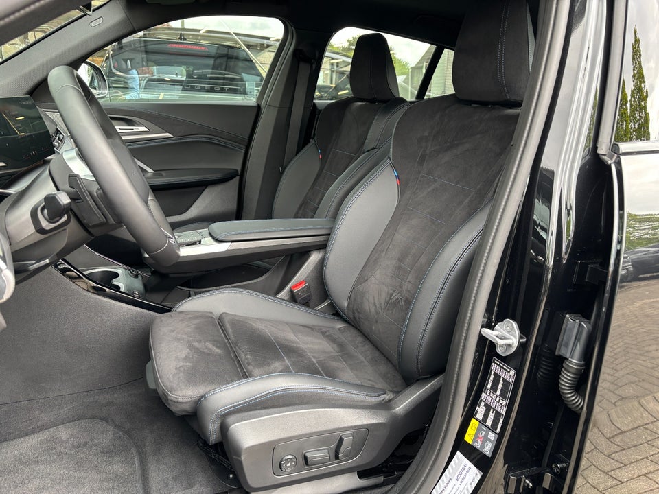 BMW iX2 eDrive20 Fully Charged M-Sport 5d