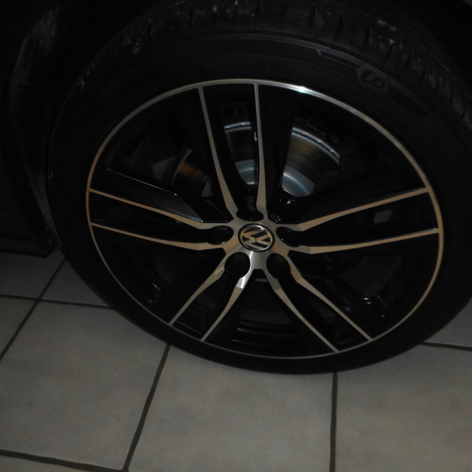 VW Touran 1,6 TDi 115 Comfortline DSG 7prs 5d