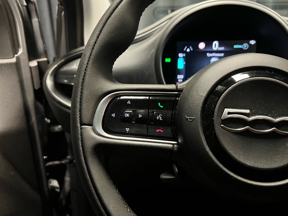 Fiat 500e 42 Icon 3d