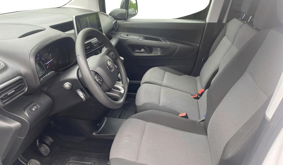 Toyota ProAce City 1,5 D 102 Long Comfort 5d