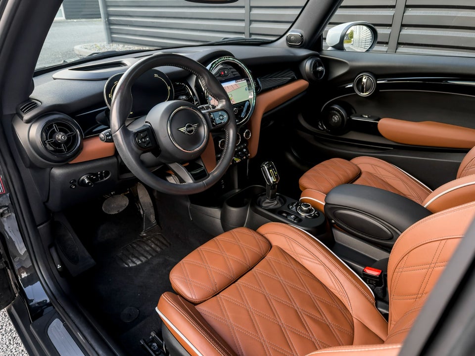 MINI Cooper SE Classic Trim 3d