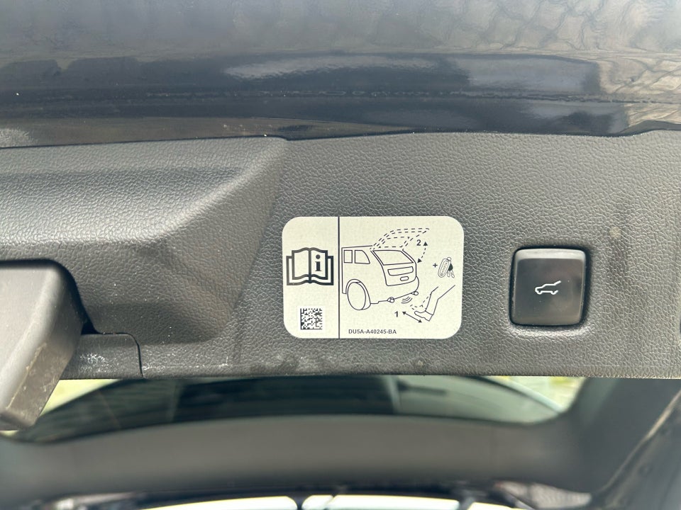 Ford Kuga 2,5 PHEV ST-Line X CVT 5d