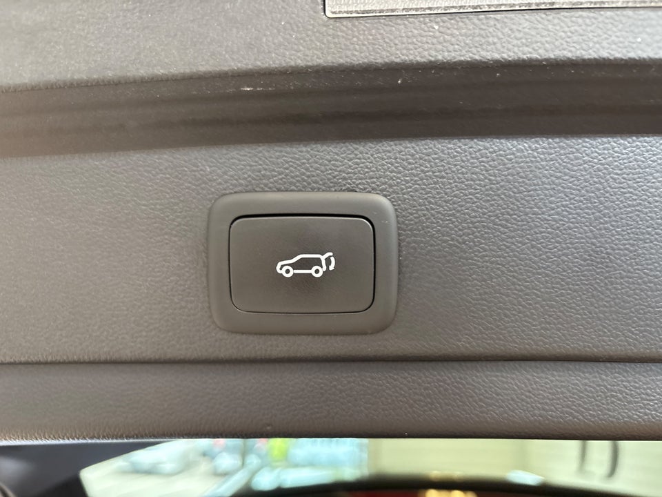 MG Marvel R Performance 5d