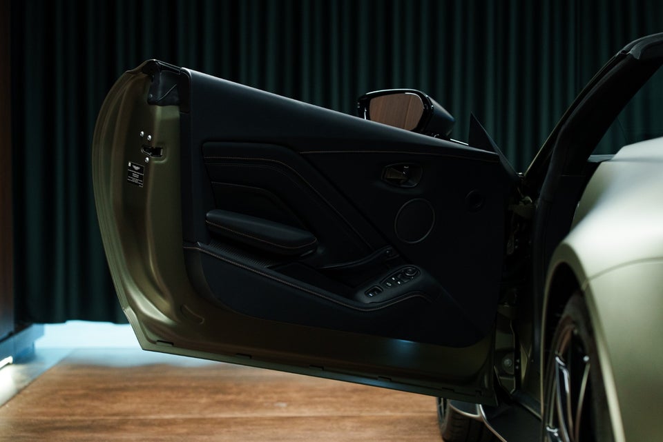 Aston Martin Vantage 5,2 V12 Coupé aut. 2d