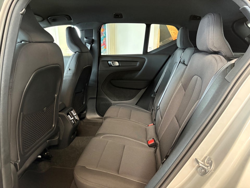 Volvo XC40 ReCharge Extended Range Core 5d