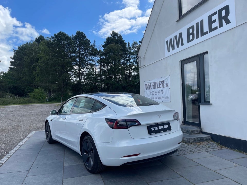 Tesla Model 3 Long Range AWD 4d