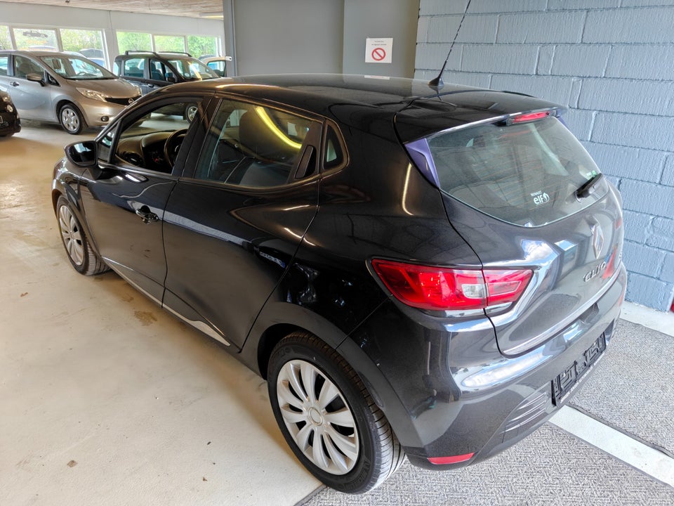Renault Clio IV 1,5 dCi 90 Zen 5d