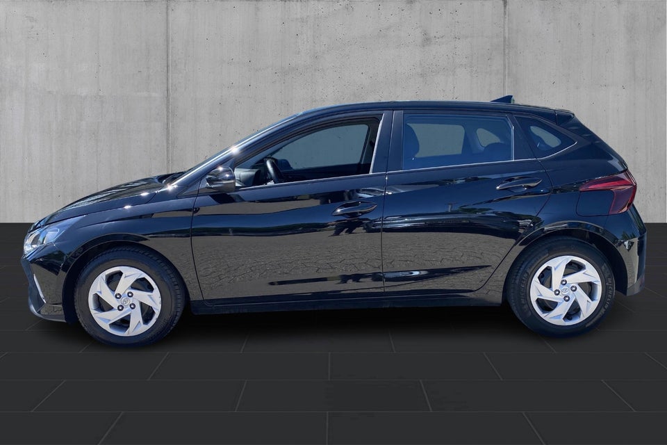 Hyundai i20 1,0 T-GDi Essential DCT 5d