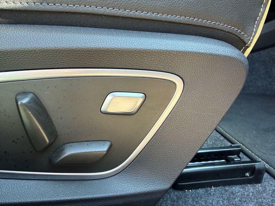 Renault Megane E-Tech 60 Iconic 5d