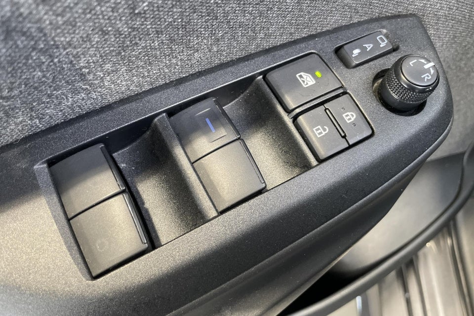 Toyota Yaris 1,5 Hybrid H3 e-CVT 5d