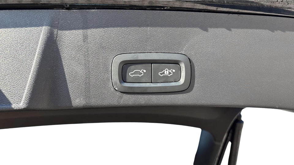 Volvo XC40 ReCharge Extended Range Core 5d