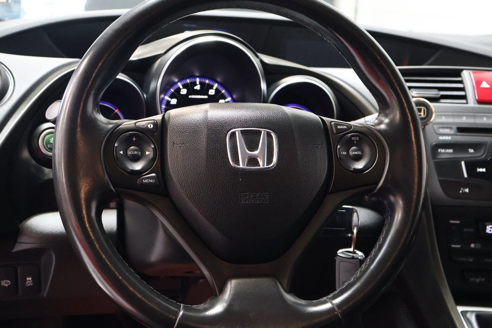 Honda Civic 1,8 i-VTEC Sport 5d