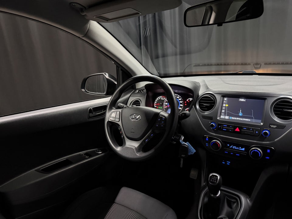 Hyundai i10 1,0 Touch 5d