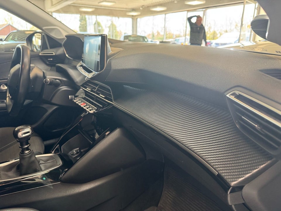 Peugeot 208 1,2 PureTech 100 Evolution 5d