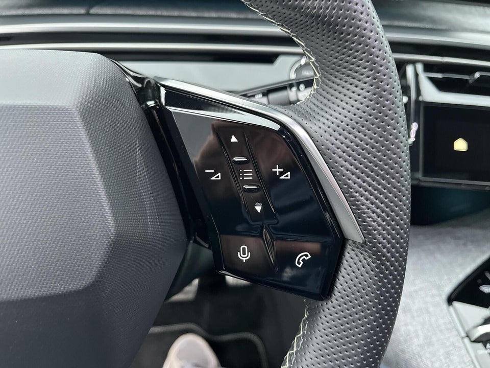 Peugeot e-5008 77 GT Pack 7prs 5d