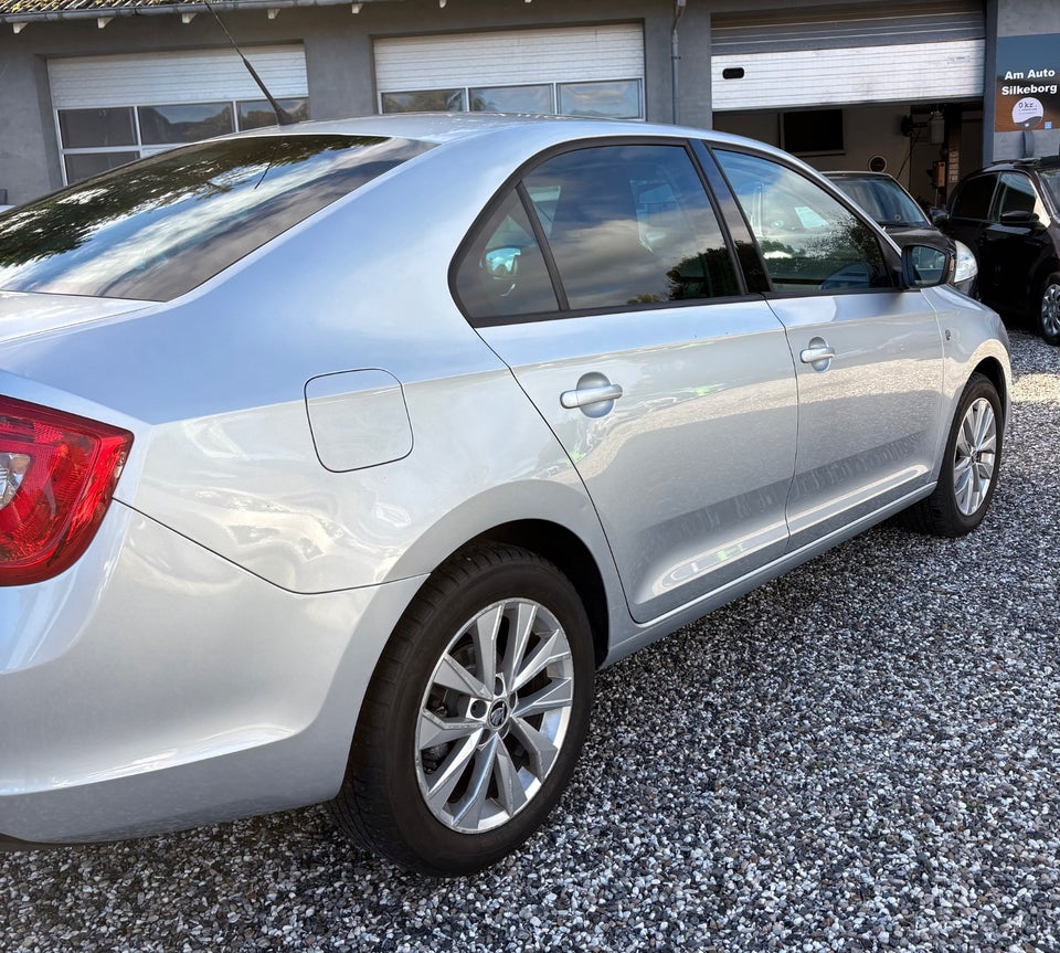 Skoda Rapid 1,2 TSi 105 Sport 5d