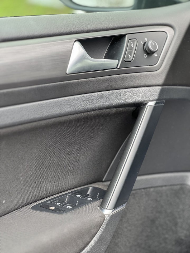 VW Golf VII 1,5 TSi 130 Comfortline DSG 5d