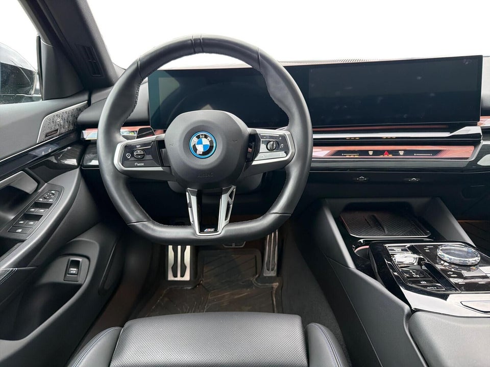 BMW i5 eDrive40 M-Sport Pro 4d