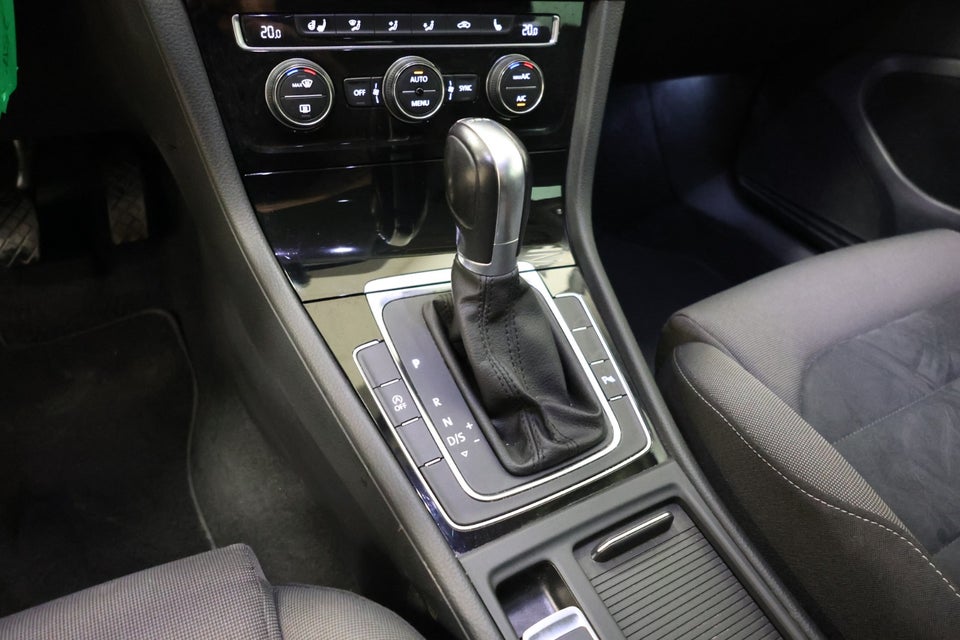 VW Golf VII 1,4 TSi 150 Highline Variant DSG 5d