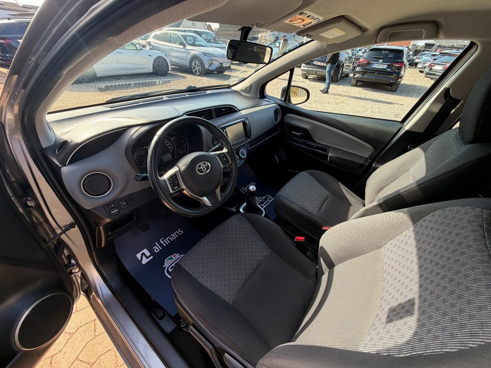 Toyota Yaris 1,0 VVT-i T2 Komfort 5d