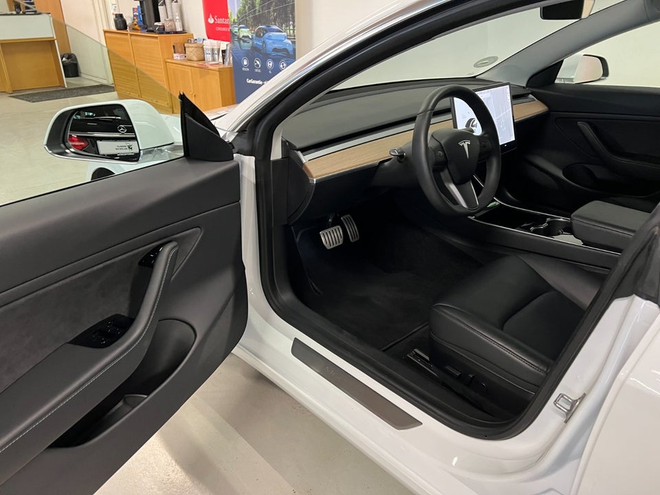 Tesla Model 3 Performance AWD 4d