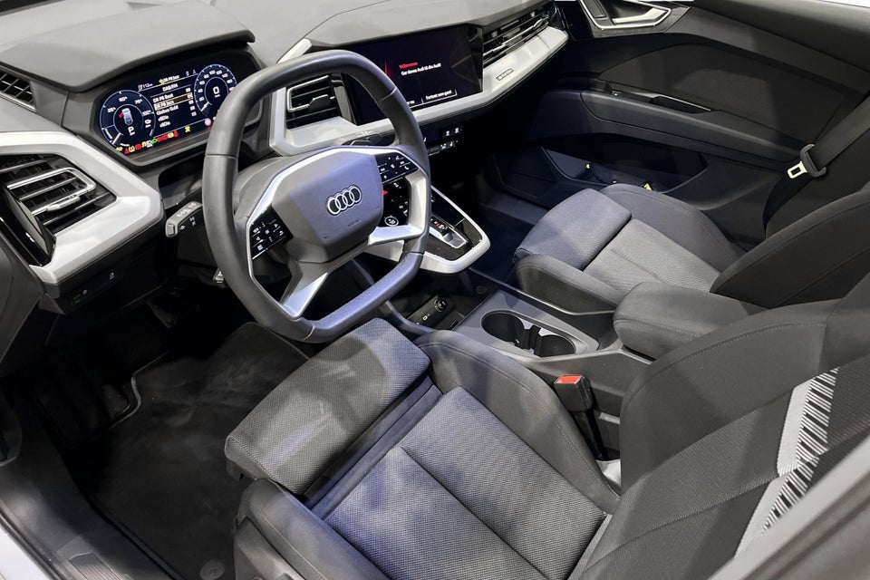 Audi Q4 e-tron 45 S-line 5d