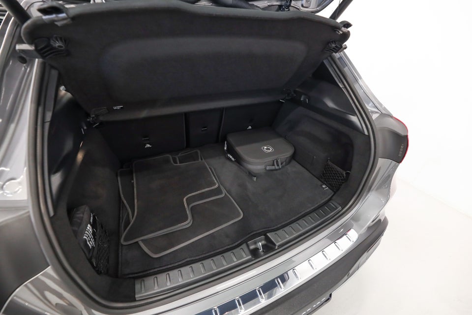 Mercedes EQA350 AMG Advance Plus 4Matic 5d