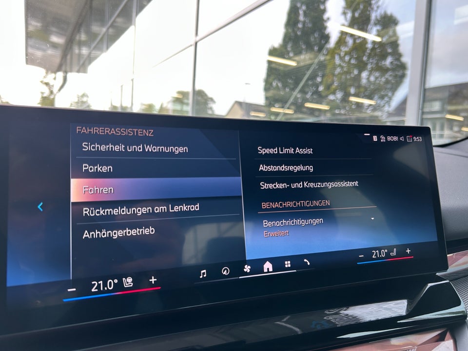 BMW i5 eDrive40 M-Sport 4d