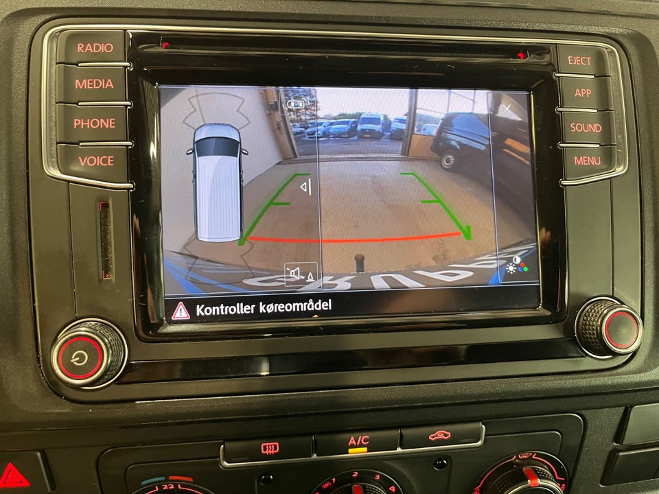 VW Transporter 2,0 TDi 204 Kassevogn DSG lang