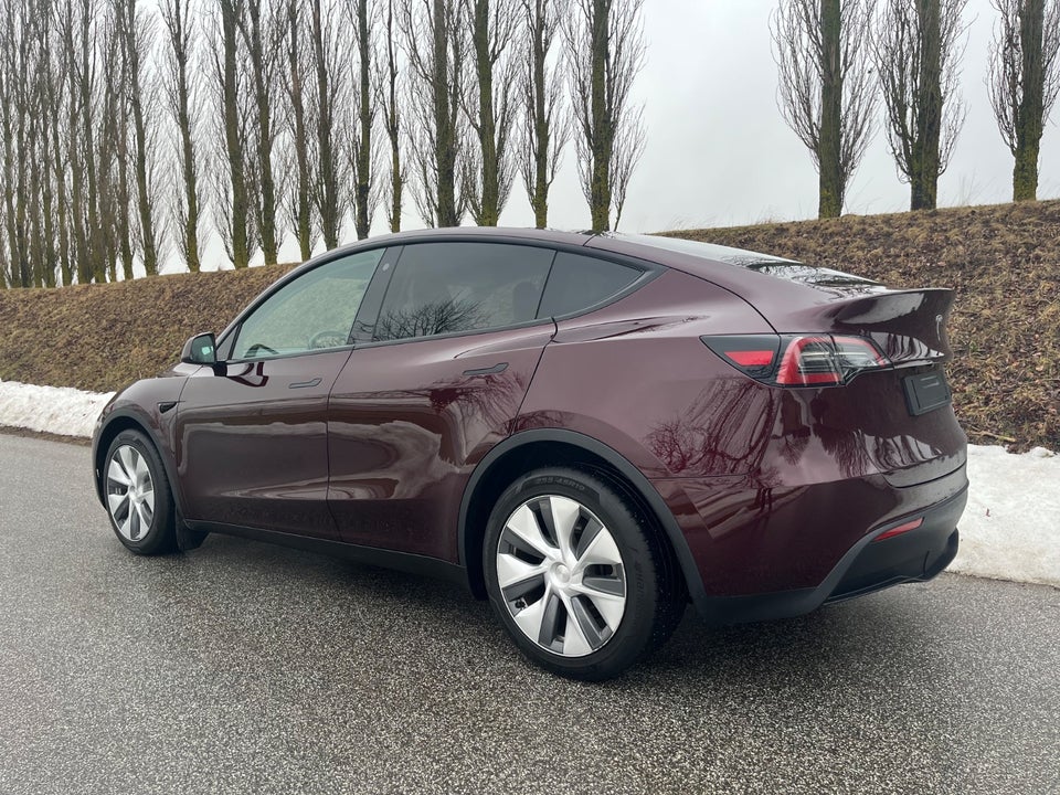 Tesla Model Y Long Range AWD 5d