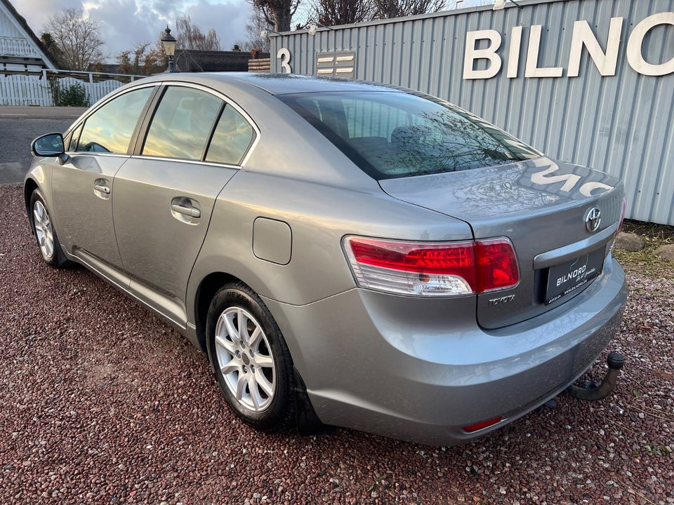Toyota Avensis 1,6 VVT-i T1 4d