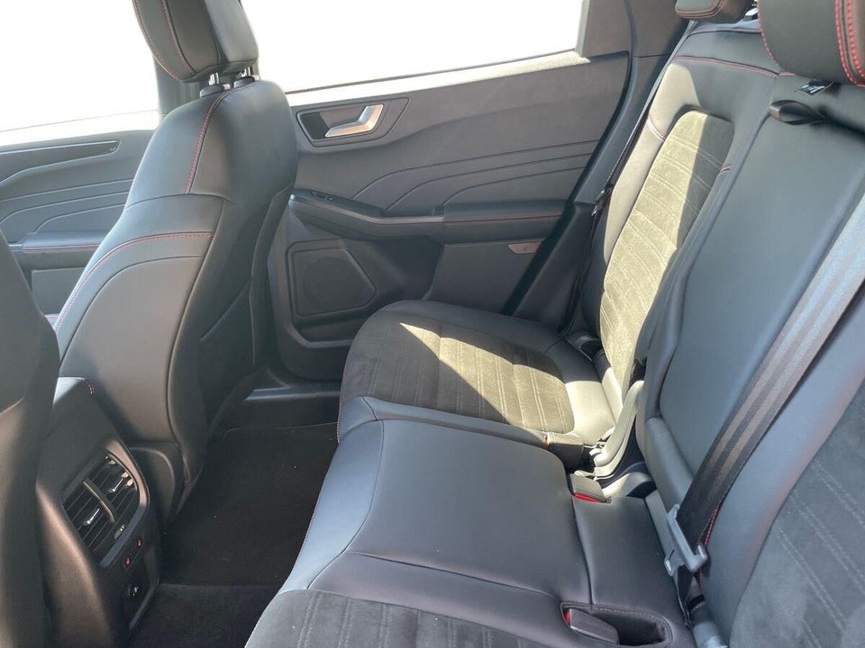 Ford Kuga 2,5 PHEV ST-Line X CVT 5d