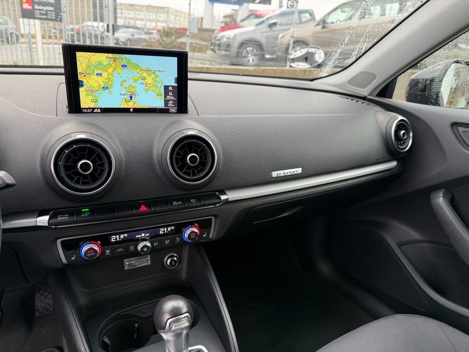 Audi A3 1,4 e-tron Sportback S-tr. 5d