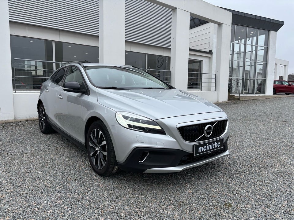 Volvo V40 CC 1,5 T3 152 Dynamic Edition aut. 5d