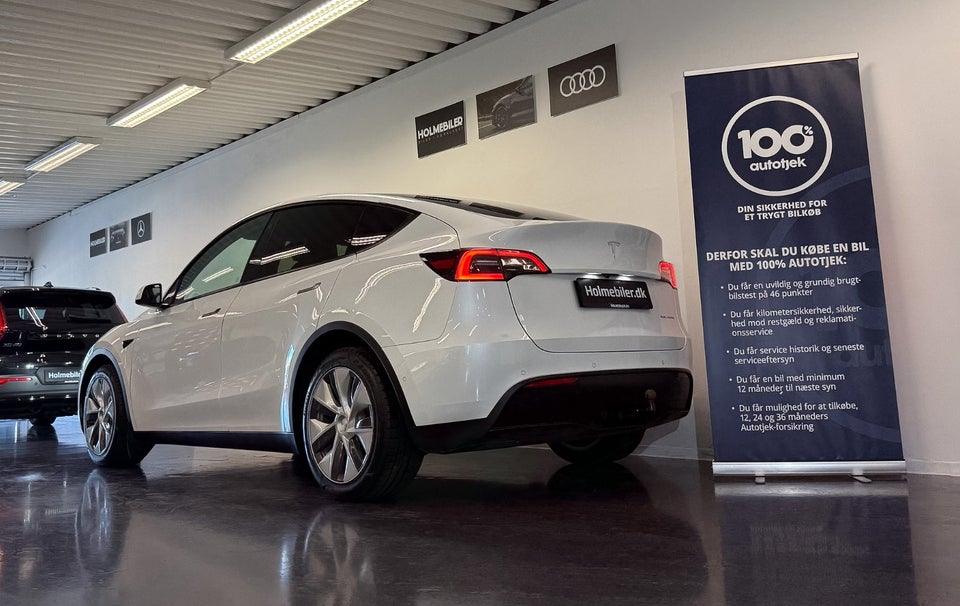 Tesla Model Y Long Range AWD 5d