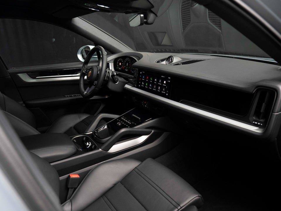 Porsche Cayenne 3,0 E-Hybrid Coupé Tiptr. 5d