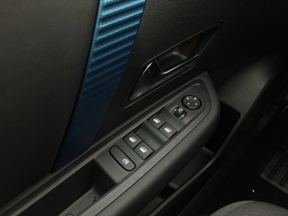 Citroën ë-C4 X 50 Shine 4d