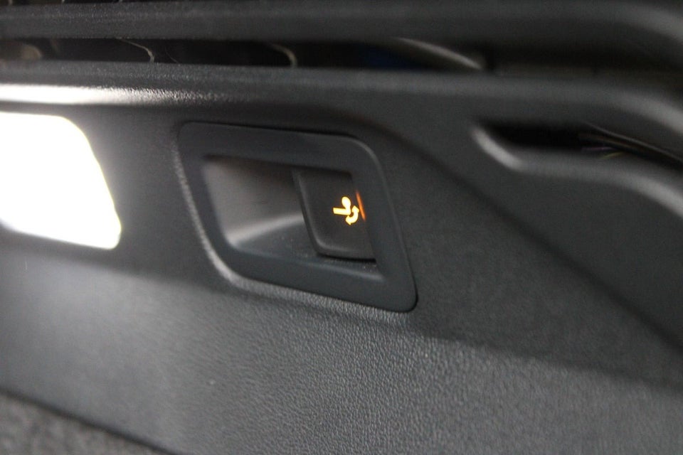 VW ID.4 77 Pro Performance Tech 5d