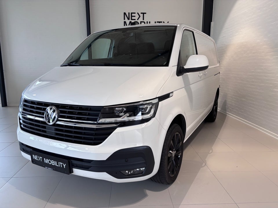 VW Transporter 2,0 TDi 150 Kassevogn DSG kort