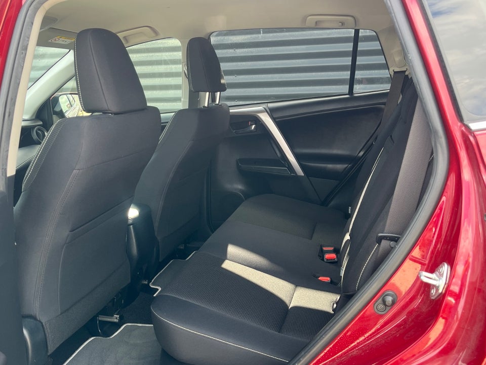 Toyota RAV4 2,5 Hybrid H2 MDS 5d