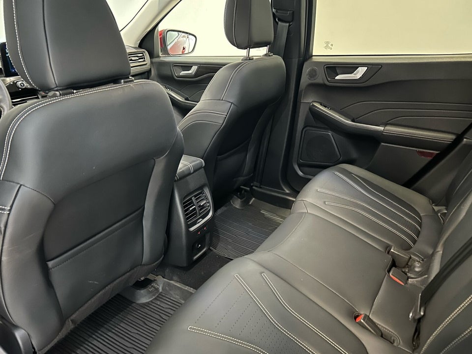 Ford Kuga 2,5 PHEV Vignale CVT 5d