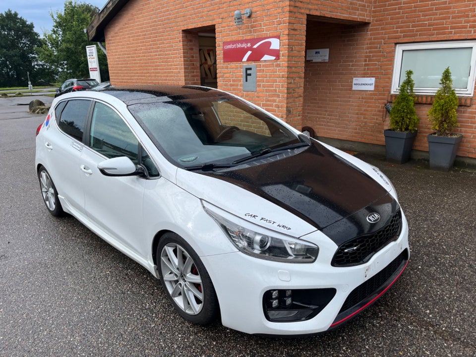 Kia Ceed 1,6 GDi GT 5d