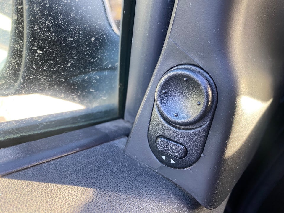 Saab 9-5 2,0 t Linear SportCombi 5d