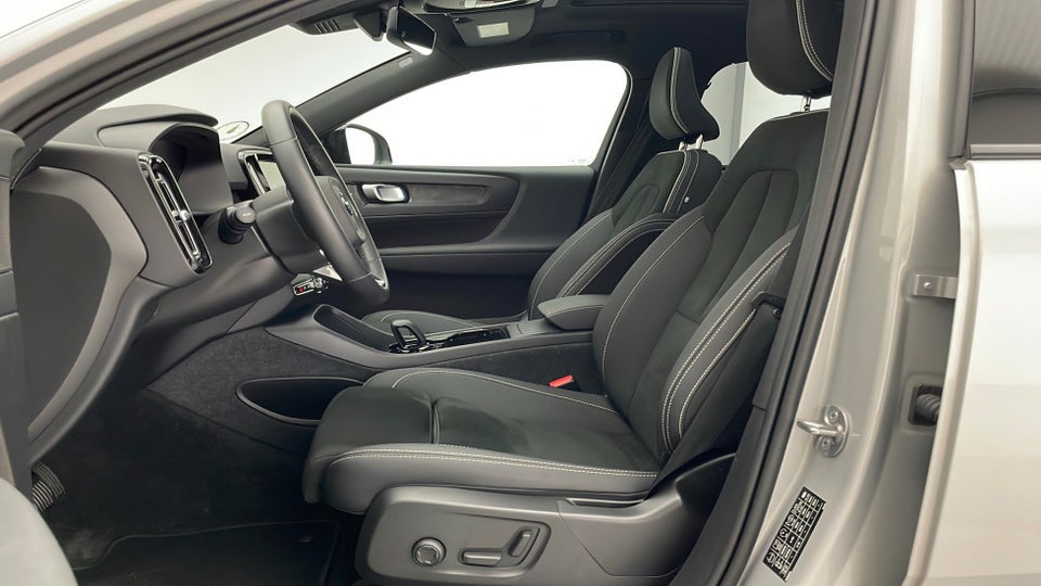 Volvo XC40 ReCharge Twin Ultimate 5d