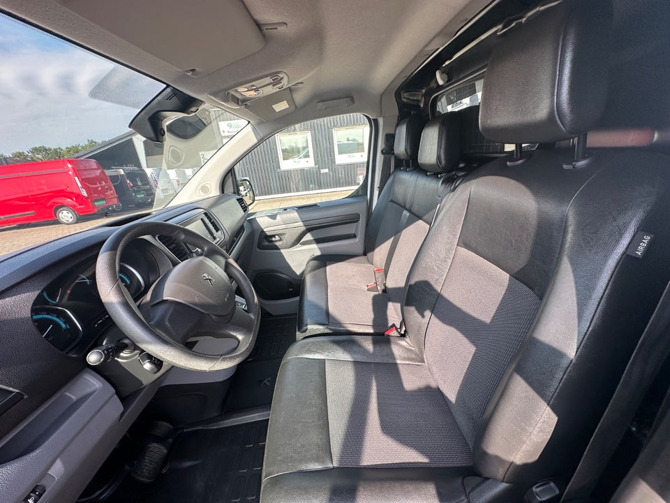 Peugeot e-Expert 75 L2 Plus Van