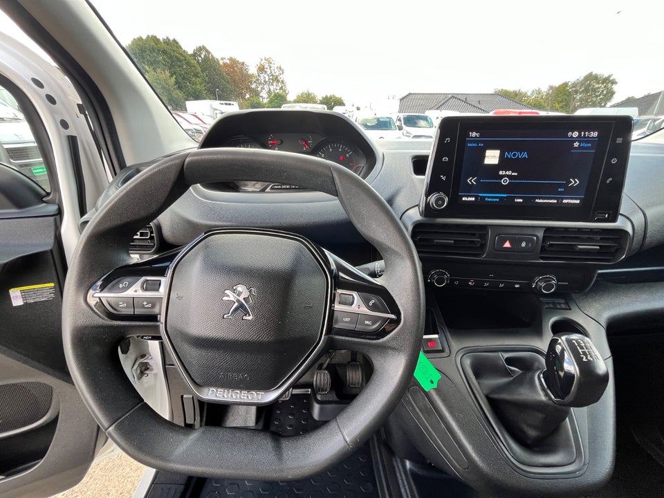 Peugeot Partner 1,5 BlueHDi 100 L2V2 Ultimate Van